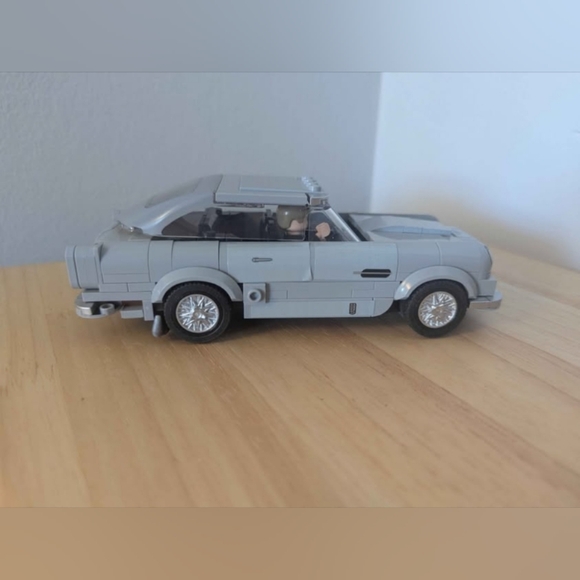 James Bond Lego Speed Champions (Aston Martin) - Picture 6 of 10